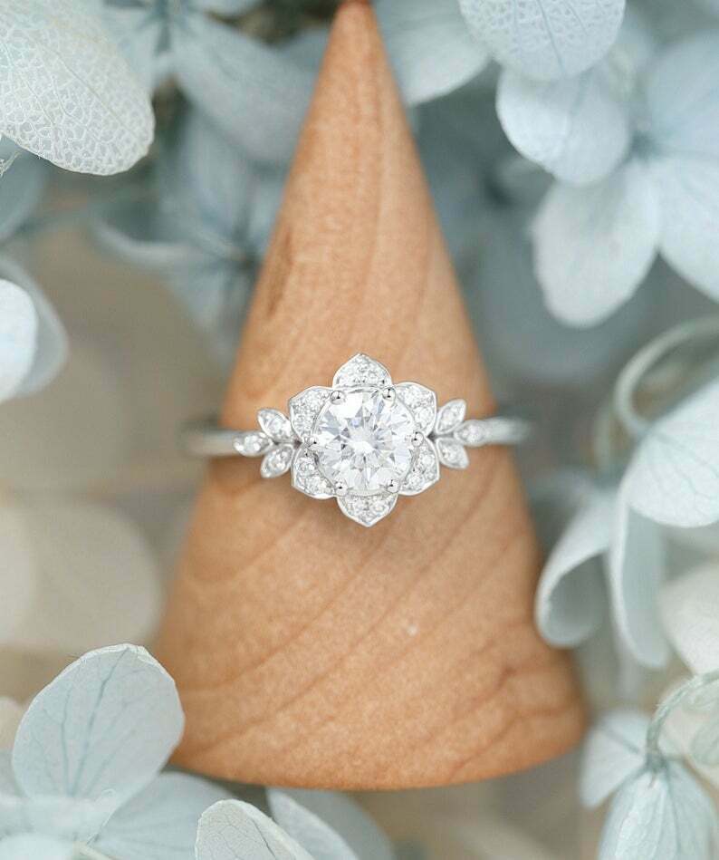 purchase cads/000/rings/1701-1800/R-1702 DAI