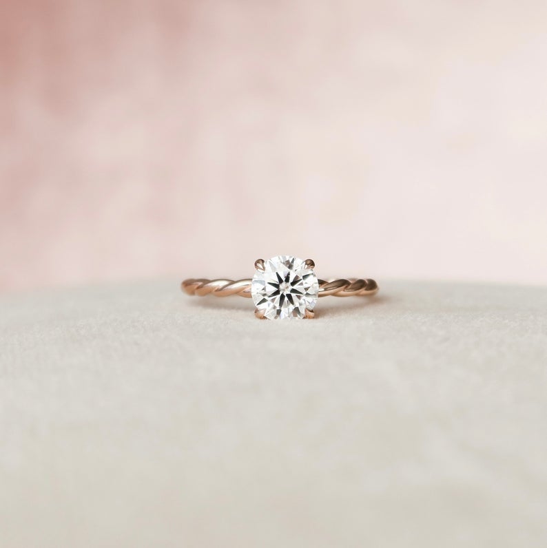 purchase cads/000/rings/2301-2400/R-2395 DAI