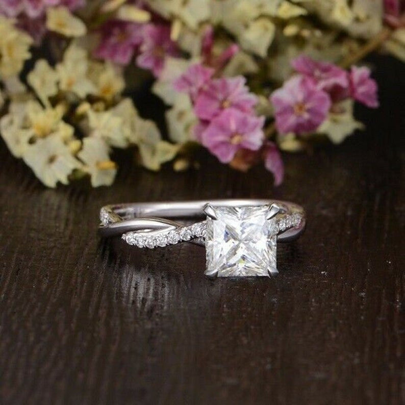 purchase cads/000/rings/601-700/R-616 DAI