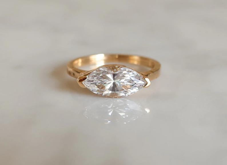 purchase cads/000/rings/1801-1900/R-1827 DAI